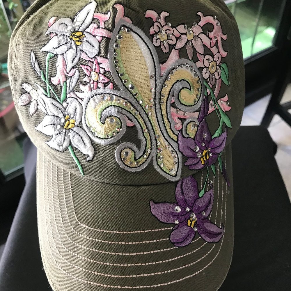 Classic Jolly Roger Fleur de Lis Design Cap